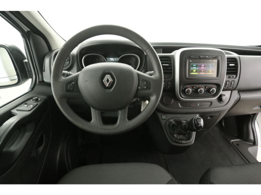 Renault Trafic 2.0 dCi T29 L2H1 | Airco | Cruise | Camera | Trekhaak | 3 Zits | 2xSchuifdeur ActivLease financial lease