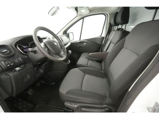 Renault Trafic 2.0 dCi T29 L2H1 | Airco | Cruise | Camera | Trekhaak | 3 Zits | 2xSchuifdeur ActivLease financial lease