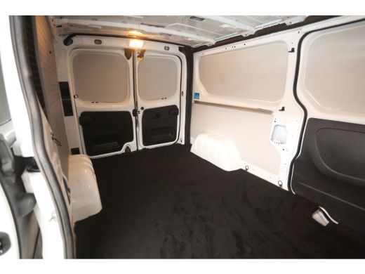 Renault Trafic 2.0 dCi T29 L2H1 | Airco | Cruise | Camera | Trekhaak | 3 Zits | 2xSchuifdeur ActivLease financial lease