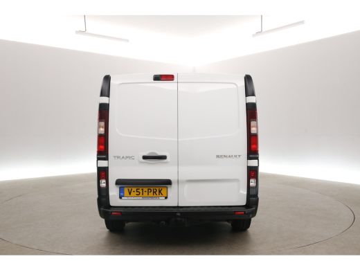 Renault Trafic 2.0 dCi T29 L2H1 | Airco | Cruise | Camera | Trekhaak | 3 Zits | 2xSchuifdeur ActivLease financial lease