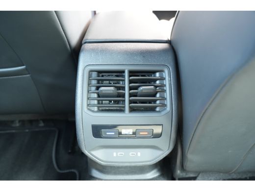 Seat Leon Sportstourer 1.5 TSI 150pk FR Business Intense Dodehoek detectie | Navigatie | Carplay | Lichtmet... ActivLease financial lease