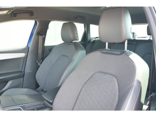 Seat Leon Sportstourer 1.5 TSI 150pk FR Business Intense Dodehoek detectie | Navigatie | Carplay | Lichtmet... ActivLease financial lease