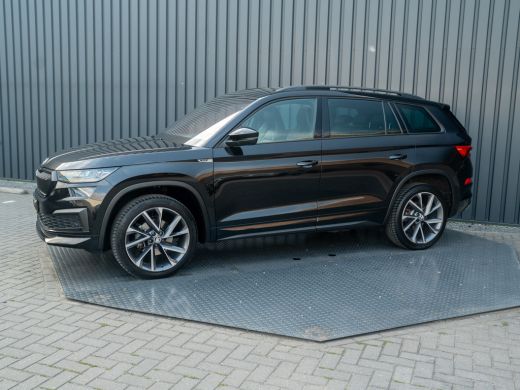 Skoda Kodiaq 1.5 TSI Sportline Business | Trekhaak wegkl. | Stoel geheugen L&R | Leder | Pano | 20'' | Prijs R... ActivLease financial lease