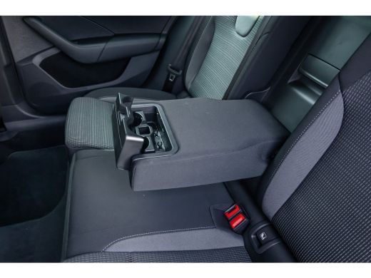 Skoda Octavia Combi 1.0 e-TSI Business Edition | Trekhaak | Stoelverwarming | Camera | Virtual cockpit | Apple ... ActivLease financial lease