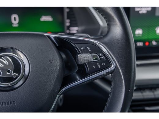 Skoda Octavia Combi 1.0 e-TSI Business Edition | Trekhaak | Stoelverwarming | Camera | Virtual cockpit | Apple ... ActivLease financial lease