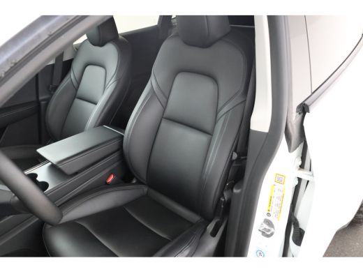 Tesla Model Y Long Range AWD 75 kWh Navigatie, Volleder, Climate ActivLease financial lease