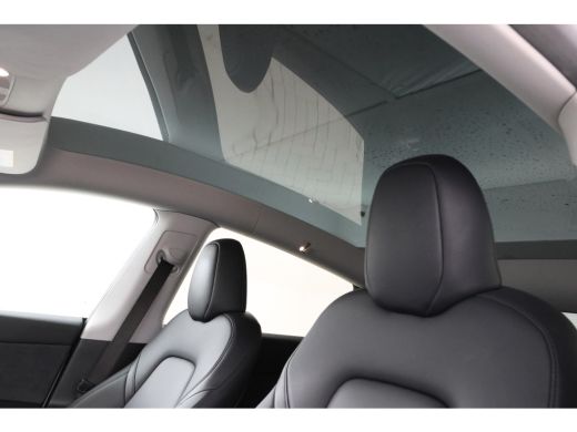 Tesla Model Y Long Range AWD 75 kWh Navigatie, Volleder, Climate ActivLease financial lease