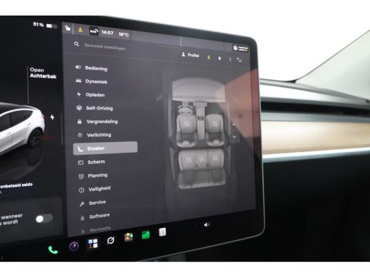 Tesla Model Y Long Range AWD 75 kWh Navigatie, Volleder, Climate ActivLease financial lease