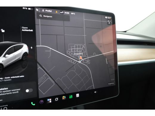 Tesla Model Y Long Range AWD 75 kWh Navigatie, Volleder, Climate ActivLease financial lease