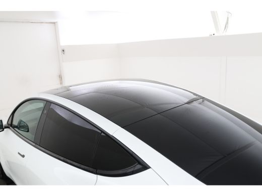 Tesla Model Y Long Range AWD 75 kWh Navigatie, Volleder, Climate ActivLease financial lease