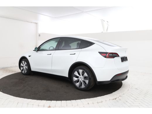 Tesla Model Y Long Range AWD 75 kWh Volleder, Stoel/stuurverwarming, Navigatie ActivLease financial lease