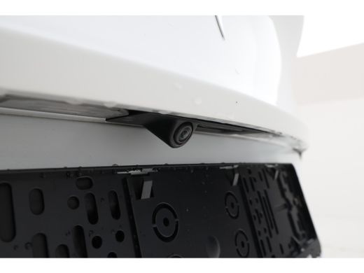Tesla Model Y Long Range AWD 75 kWh Volleder, Stoel/stuurverwarming, Navigatie ActivLease financial lease