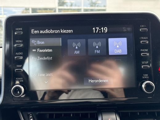 Toyota C-HR 2.0 Hybrid Dynamic **KEYLESS/ PARKEERSENSOREN/ NAVIGATIE** ActivLease financial lease