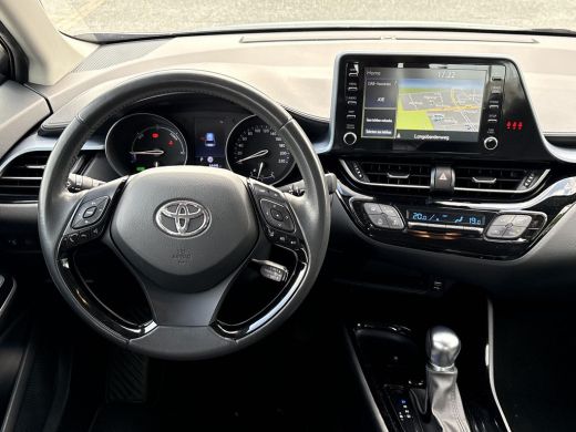 Toyota C-HR 2.0 Hybrid Dynamic **KEYLESS/ PARKEERSENSOREN/ NAVIGATIE** ActivLease financial lease