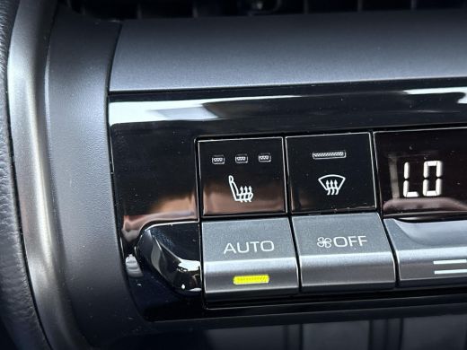Toyota C-HR 2.0 Plug-in Hybrid 220 Dynamic **NIEUWE AUTO/ NIEUW MODELJAAR/ DIRECT LEVERBAAR** ActivLease financial lease