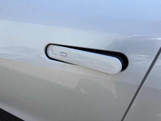 Toyota C-HR 2.0 Plug-in Hybrid 220 Dynamic **NIEUWE AUTO/ NIEUW MODELJAAR/ DIRECT LEVERBAAR** ActivLease financial lease