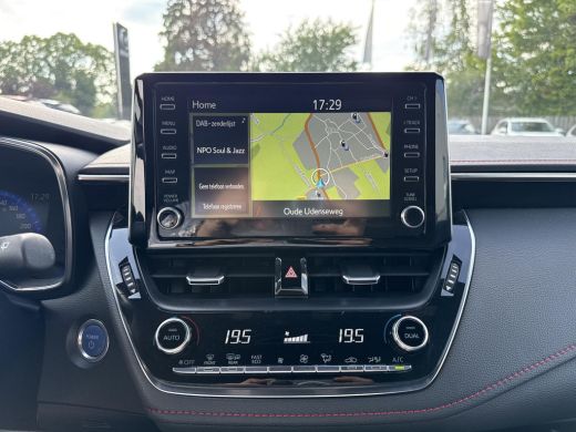 Toyota Corolla 1.8 Hybrid Executive | Navigatie | Dodehoekdetectie | Achteruitrijcamera ActivLease financial lease