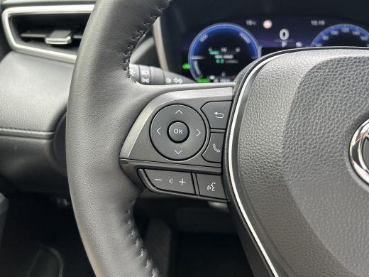 Toyota Corolla Cross 2.0 High Power Hybrid First Edition ActivLease financial lease