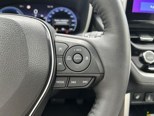 Toyota Corolla Cross 2.0 High Power Hybrid First Edition ActivLease financial lease