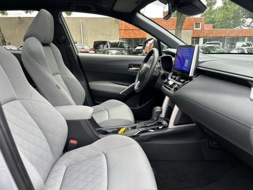 Toyota Corolla Cross 2.0 High Power Hybrid First Edition ActivLease financial lease