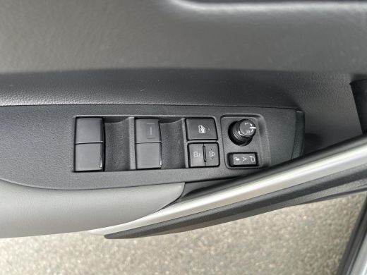 Toyota Corolla Cross 2.0 High Power Hybrid First Edition ActivLease financial lease
