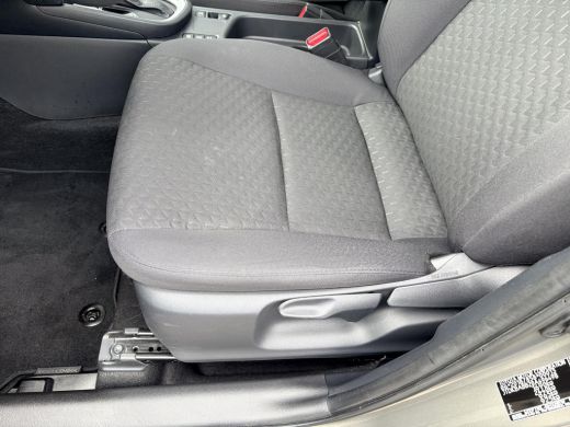 Toyota Yaris Cross 1.5 Hybrid Active comfort pack ActivLease financial lease
