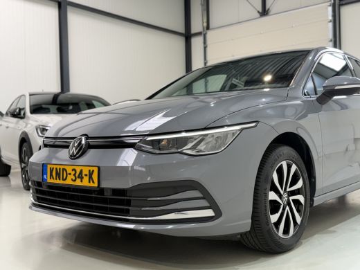 Volkswagen Golf 1.0 TSI 110pk Life | Camera | ACC | Lane | side assist ActivLease financial lease