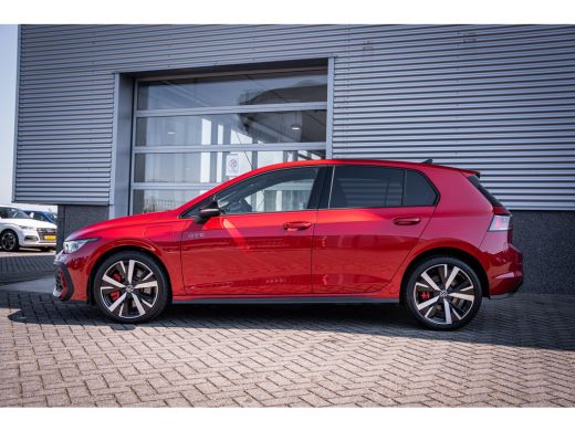 Volkswagen Golf 1.5 eHybrid GTE 272PK | Achteruitrijcamera | Lichtmetalen velgen 18" | Matrix LED koplampen ActivLease financial lease