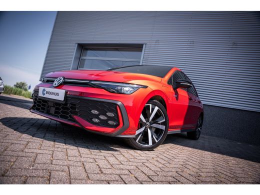 Volkswagen Golf 1.5 eHybrid GTE 272PK | Achteruitrijcamera | Lichtmetalen velgen 18" | Matrix LED koplampen ActivLease financial lease