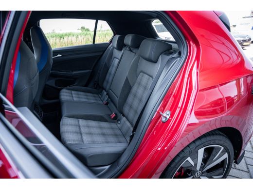 Volkswagen Golf 1.5 eHybrid GTE 272PK | Achteruitrijcamera | Lichtmetalen velgen 18" | Matrix LED koplampen ActivLease financial lease