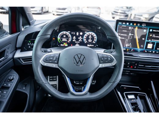 Volkswagen Golf 1.5 eHybrid GTE 272PK | Achteruitrijcamera | Lichtmetalen velgen 18" | Matrix LED koplampen ActivLease financial lease