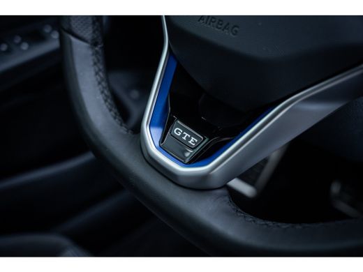 Volkswagen Golf 1.5 eHybrid GTE 272PK | Achteruitrijcamera | Lichtmetalen velgen 18" | Matrix LED koplampen ActivLease financial lease