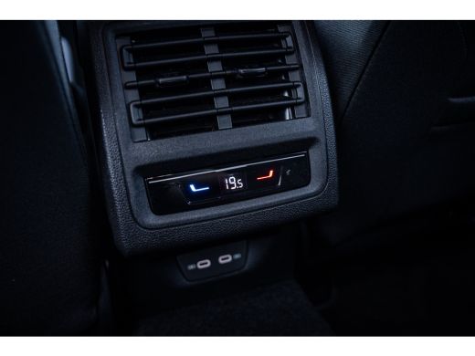 Volkswagen Golf 1.5 eHybrid GTE 272PK | Achteruitrijcamera | Lichtmetalen velgen 18" | Matrix LED koplampen ActivLease financial lease