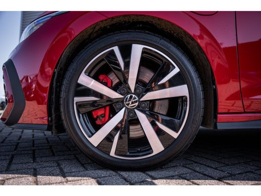 Volkswagen Golf 1.5 eHybrid GTE 272PK | Achteruitrijcamera | Lichtmetalen velgen 18" | Matrix LED koplampen ActivLease financial lease
