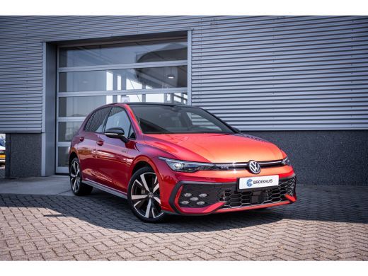 Volkswagen Golf 1.5 eHybrid GTE 272PK | Achteruitrijcamera | Lichtmetalen velgen 18" | Matrix LED koplampen ActivLease financial lease