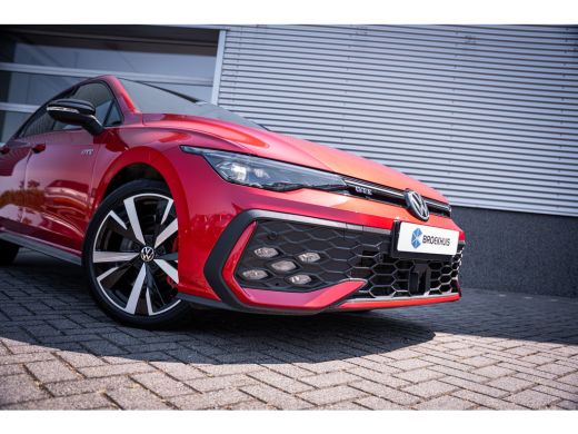 Volkswagen Golf 1.5 eHybrid GTE 272PK | Achteruitrijcamera | Lichtmetalen velgen 18" | Matrix LED koplampen ActivLease financial lease