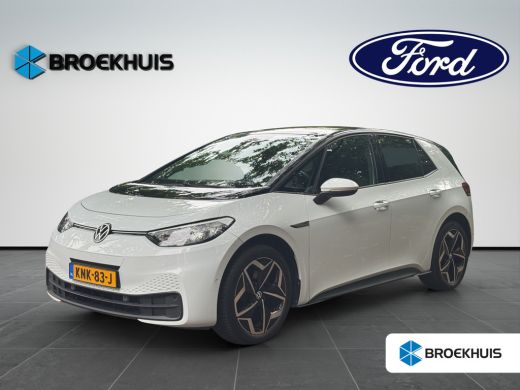 Volkswagen ID.3 Pro Edition 204pk 58kWh | Trekhaak | Stoel/Stuur verwarming | Navi | 19"LMV ActivLease financial lease