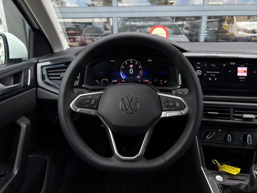 Volkswagen Polo Life Edition | 'App-Connect' smartphone integratie | Achteruitrijcamera (Rear View) | Buitenspieg... ActivLease financial lease