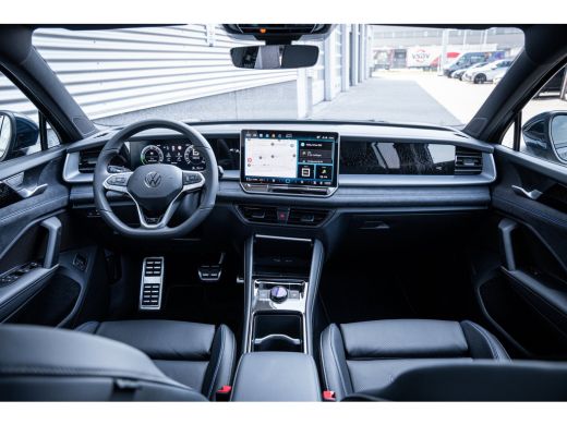 Volkswagen Tayron R-Line Edition | 'App-Connect' draadloze smartphone integratie | Automatische afstandsregeling (A... ActivLease financial lease
