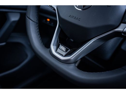 Volkswagen Tayron R-Line Edition | 'App-Connect' draadloze smartphone integratie | Automatische afstandsregeling (A... ActivLease financial lease