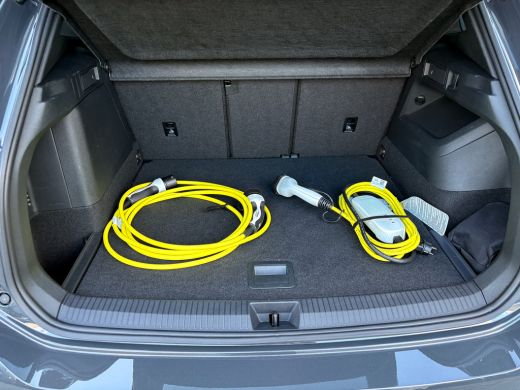 Volkswagen Tiguan 1.5 eHybrid R-Line Edition 272pk | Stoelgeheugen L&R | 360 Camera | Leder | Prijs Rijklaar!! ActivLease financial lease