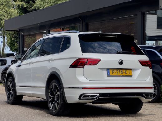 Volkswagen Tiguan Allspace 1.5 TSI AUT7 3X R-LINE 7PERS PANODAK NAVI CAMERA DIGI-DASH APPLE-CARPLAY HEAD-UP LED LMV PDC ActivLease financial lease