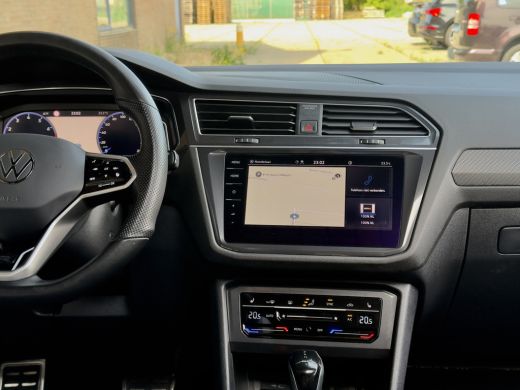 Volkswagen Tiguan Allspace 1.5 TSI AUT7 3X R-LINE 7PERS PANODAK NAVI CAMERA DIGI-DASH APPLE-CARPLAY HEAD-UP LED LMV PDC ActivLease financial lease