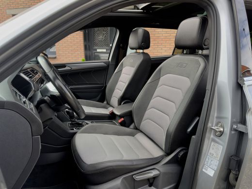 Volkswagen Tiguan Allspace 1.5 TSI AUT7 3x R-LINE 7PERS PANODAK 20 INCH-LMV NAVI CAMERA DIGI-DASH APPLE-CARPLAY LED PDC ActivLease financial lease