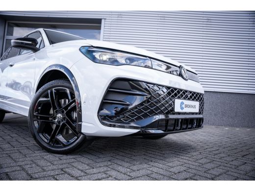 Volkswagen Tiguan R-Line Edition - eHybrid | 'App-Connect' draadloze smartphone integratie | Automatische afstandsr... ActivLease financial lease