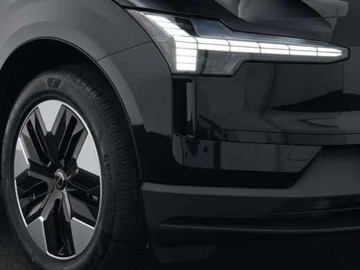 Volvo  EX30 P3 Long Range Plus Europa | Elek Stoelen | Stoel- & Stuurverwarming | Harman/Kardon | Camera | Ke... ActivLease financial lease