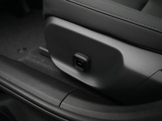 Volvo  EX30 P3 Long Range Plus Europa | Elek Stoelen | Stoel- & Stuurverwarming | Harman/Kardon | Camera | Ke... ActivLease financial lease