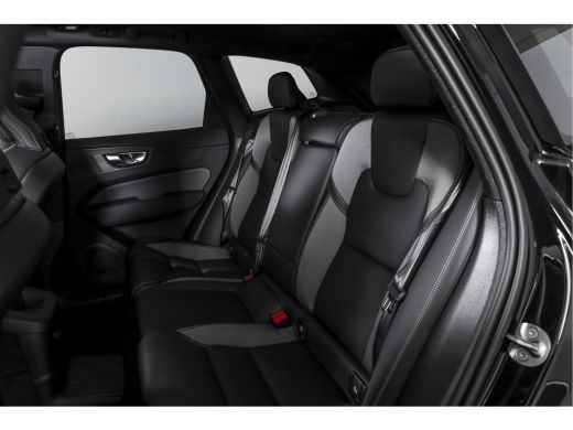 Volvo  XC60 2.0 T6 Plug-in hybrid AWD Ultra Black Edition | S/K Panodak | Head-up | 360 Camera | Harman/Kardo... ActivLease financial lease