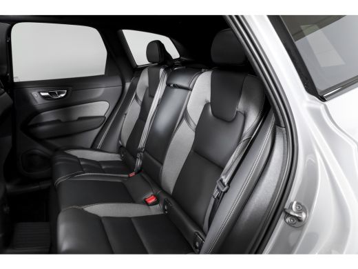 Volvo  XC60 2.0 T6 Plug-in hybrid AWD Ultra Black Edition | S/K Panodak | Head-up | 360 Camera | Harman/Kardo... ActivLease financial lease