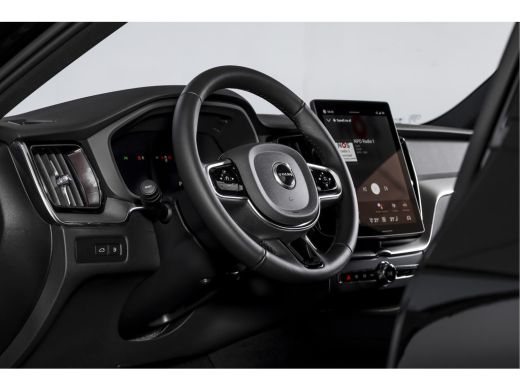 Volvo  XC60 2.0 T8 Plug-in hybrid AWD Plus Black Edition | S/K Panodak | Elek. Trekhaak | 360 Camera | Head-U... ActivLease financial lease